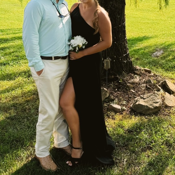 SHOW ME YOUR MUMU SHANNON ONE SHOULDER DRESS BLACK CHIFFON - Picture 3 of 6